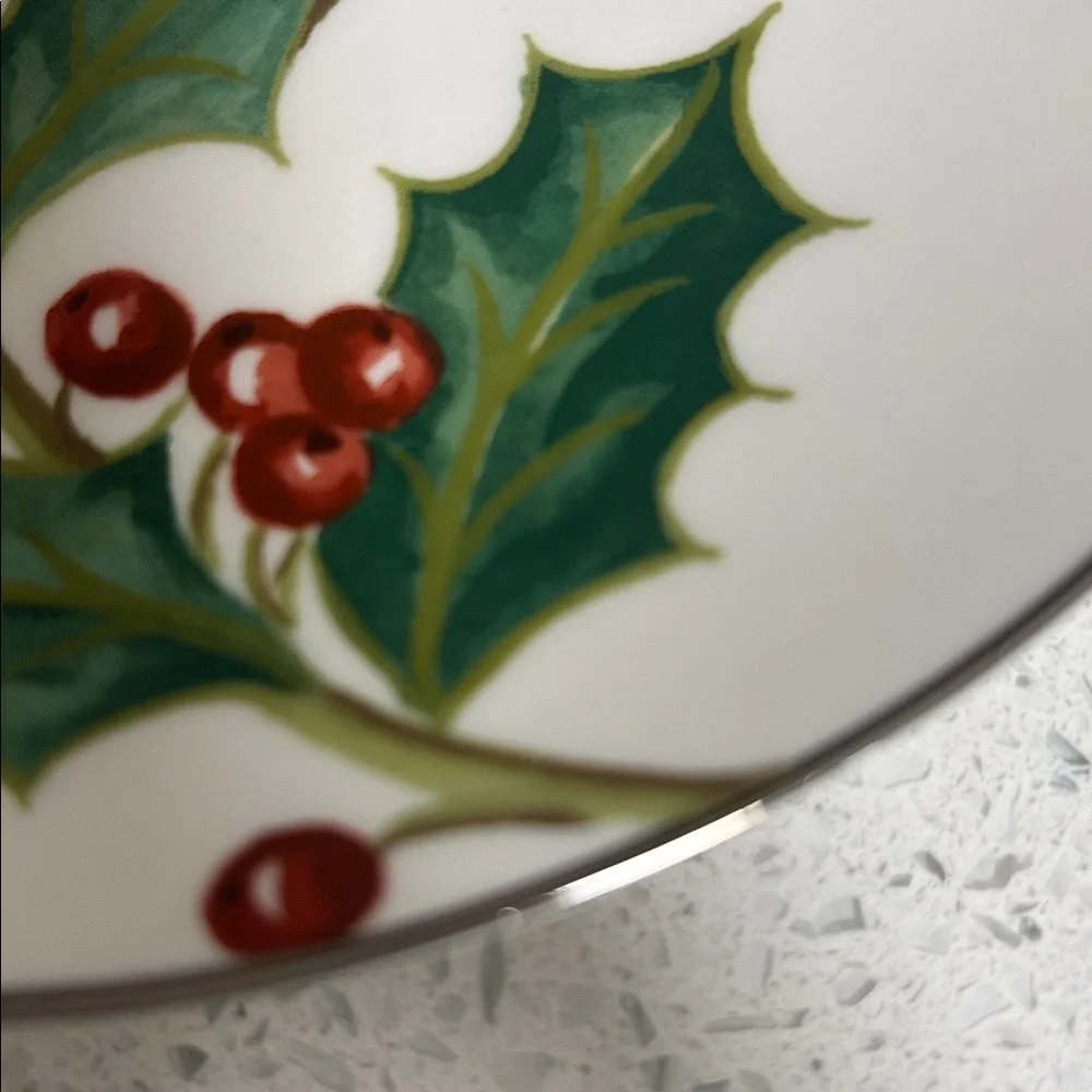 Restoration Hardware 2001 Holly Berry Holiday Salad Dessert Plates Set of 3